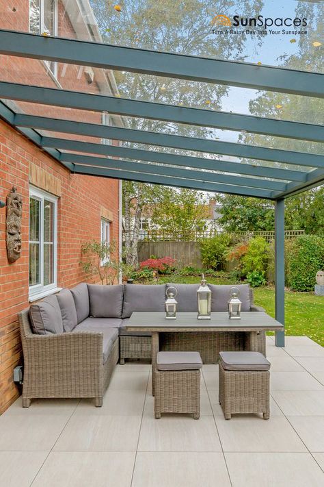 Pergola Patio Ideas Diy, Garden Ideas Uk, Veranda Design, Ideas Terraza, Garden Room Extensions, Pagoda Garden, Back Garden Design, Garden Canopy, Patio Garden Design