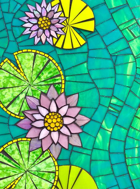 Paper Mosaic, Mosaic Ideas, Mosaic Projects, Anne Marie, Stained Glass Mosaic, Glass Mosaic, Lily Pads, Mosaic Art, Mosaic Glass