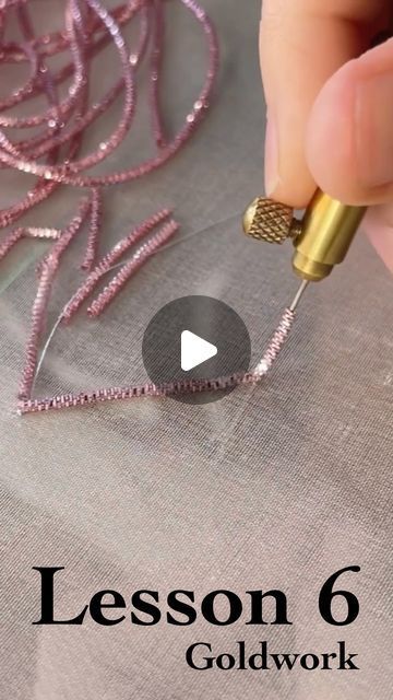 Rhinestone Applique Embellishments, Handcrafted Beaded Jewelry, Tambour Beading, Gold Work Embroidery, Tambour Embroidery, Beadwork Embroidery, Bead Embroidery Tutorial, Gaun Fashion, Embroidery Tutorial