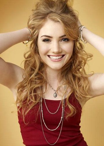 Image result for chloe king hair Danielle Chuchran, Skyler Samuels, Chloe King, Gorgeous Hair, Celebrity Pictures, Woman Face, Celebrities Female, Redheads, Chloe