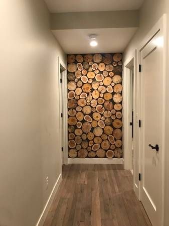 Log Wall, Deco Studio, Shelves Diy, Hallway Ideas Entrance Interior Design, Hallway Ideas Colour, Diy Home Decor Bedroom, Wood Plans, Diy Home Decor On A Budget, Deck Decorating