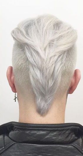 Wide Mohawk Women, Short Pixie Haircuts Edgy Platinum Blonde, White Hair Undercut, Short Mohawk For Women, Mohawk Fade Woman, Mohawk Women Short, Semi Mohawk, Faux Hawk Pixie Shaved Sides, Fauxhawk For Women