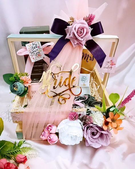 Head to Teal Lush to get your own customised hamper! Bridal Hamper, Wedding Hampers, Bridal Gift Wrapping Ideas, Wedding Gifts Packaging, Wedding Gifts For Bride, Bridal Gift, Wrapping Ideas, Gift Hampers, Bride Gifts