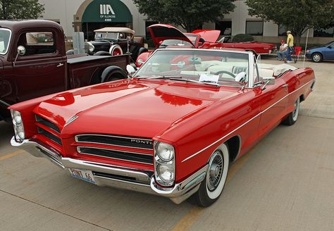 1966 Pontiac Catalina 2-Door Convertible 1966 Pontiac Catalina, Armadura Ninja, Pontiac Catalina, Pontiac Cars, Pontiac Bonneville, American Classic Cars, Pontiac Gto, Sweet Cars, Us Cars