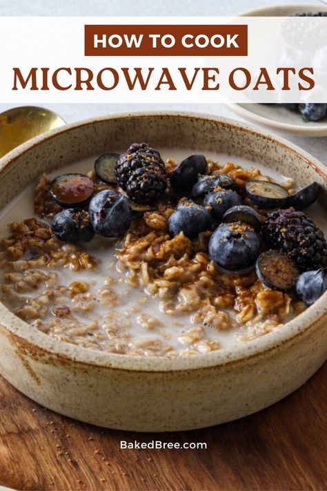 Start your day right with this fuss-free microwave oatmeal recipe. Packed with fiber and flavor, it's the perfect breakfast solution for busy mornings when you need something quick and filling. Microwave Oatmeal, Microwave Breakfast, Baked Bree Recipe, Chicken Appetizers, Cinnamon Rolls Recipe, Baked Oatmeal, Natural Sweeteners, Oatmeal Recipes, Perfect Breakfast