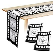 Movie Reel Decor, Tablecloth Decorations, Decorations For Kitchen, Hollywood Prom, Film Party, Movie Wedding, Outdoor Movie Night, Movie Reels, Movie Themed Party