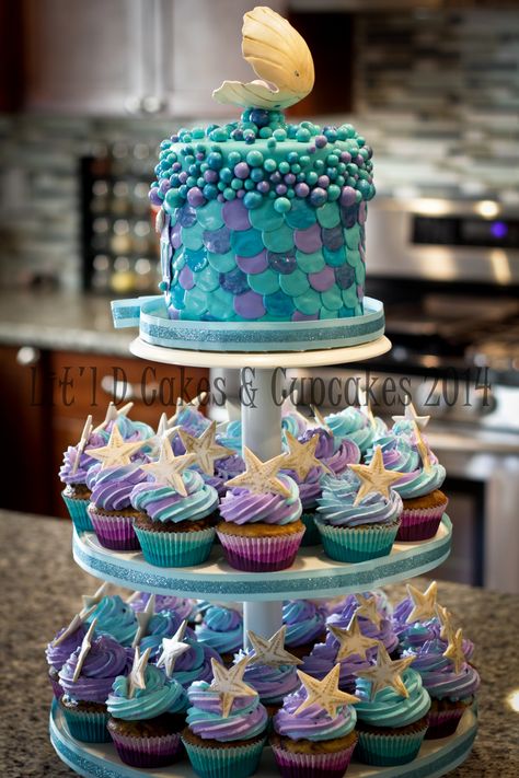 Mermaid Cupcake Cake, Sea Cupcakes, Mermaid Birthday Party Decorations, Mermaid Theme Birthday Party, Mermaid Cupcakes, Mermaid Birthday Cakes, Ariel Birthday, Chocolate Wedding, Mermaid Theme Party