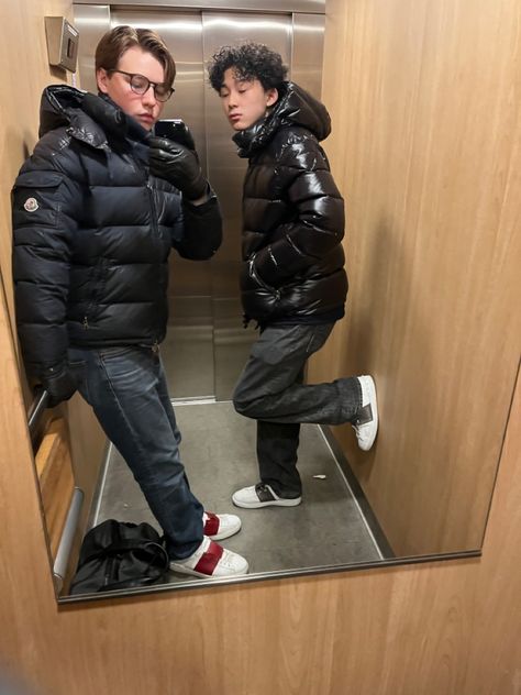 Moncler Puffer Jacket Outfit Men, Moncler Jacket Outfit Men, Old Money Jacket Men, Montclair Jacket, Husband Application, Moncler Outfit, Puffer Jacket Outfit Men, Mens Hairstyles Curly, Moncler Men