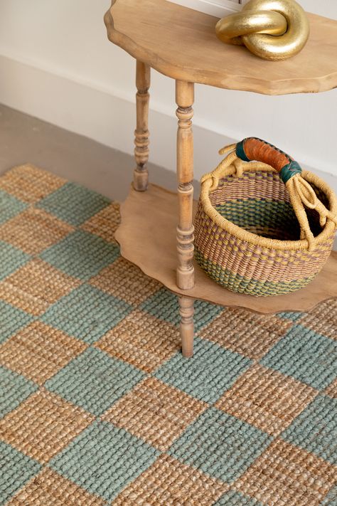 Diy Checkered Rug, Painting Jute Rug Diy, Painted Jute Rug, Diy Jute Rug, Ikea Jute Rug, Checkered Jute Rug, Diy Checkerboard, Burled Wood Table, Dining Room Design Board