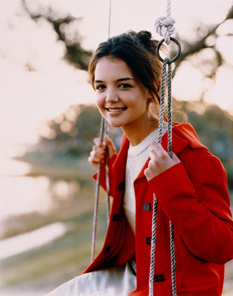 Katie Holmes by Cathrine Wessel, TV Guide, 1999 Katie Holmes 90s, Katie Holmes Style, Joey Potter, Wonder Boys, Michelle Williams, Celebrity Portraits, Katie Holmes, Girl Falling, Woman Colour