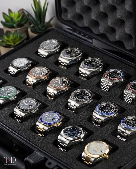 Jewellery Men, Luxury Watch Collection, Time Is Of The Essence, Fancy Watches, Crazy Rich Asians, Crazy Rich, Gold Money, Luxurious Lifestyle, Waist Beads