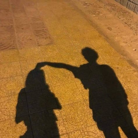 Cheater Aesthetic, Lowkey Relationship Pictures, Thor Girl, Shadow Pic, Couple Shadow, Boyfriend Pranks Pictures, Fire Image, Heart Iphone Wallpaper, Shadow Photos