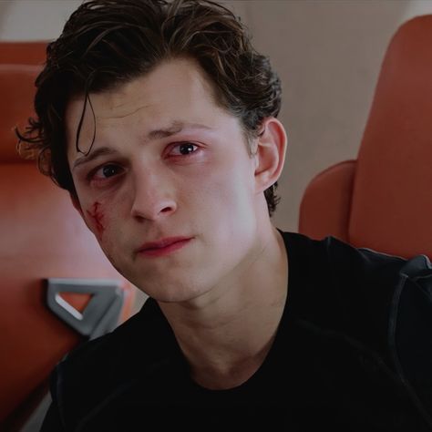 Peter Parker Icon, Teddy Lupin, Peter Spiderman, Tom Peters, Best Character Names, Tom Holland Peter Parker, Dream Husband, White Boys, Peter Parker