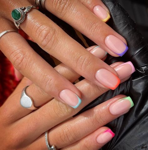 60 Best 2023 Nail Trends to Inspire You Magenta Nails, Acrylic Nails Ideas, Popular Nail Colors, 2023 Nail, Airbrush Nails, Trendy Nail Art Designs, Gel Nails Diy, Simple Gel Nails, Nail Polish Trends