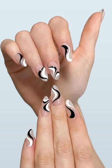 Black and white nails Black Toe Nails, Monochrome Nails, Black And White Nail, Black And White Nail Designs, Black And White Nails, Black And White Nail Art, Black White Nails, Nail Polish Art, White Nail Designs