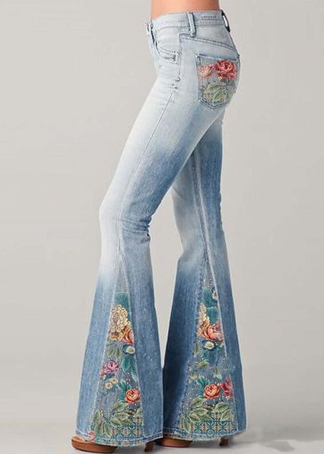 Flare Bottoms, Style Bleu, Printed Flare Pants, Denim On Denim, Moda Jeans, Print Denim, Jumpsuit Outfit, Patchwork Print, Mode Casual