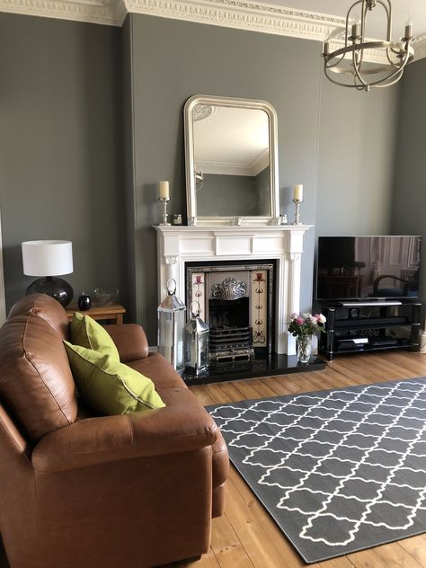 Victorian terrace...farrow and ball plummett Plummett Farrow And Ball Living Rooms, Plummett Farrow And Ball, Farrow And Ball Plummet, Lounge Colours, Terrace House Interior, Farrow And Ball Living Room, Dream Lounge, Living Room Redesign, Cozy Living Room Design