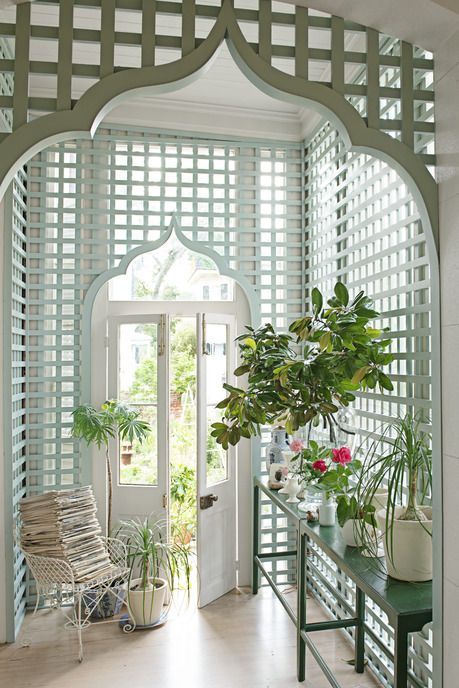 Trellis Architecture, Coastal Industrial Decor, Colonial Doors, Rustic Trellis, Simple Trellis, Building A Trellis, Decor Kitchen Ideas, Coastal Industrial, Garden Arch Trellis