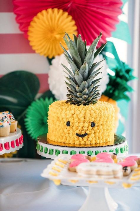 Pineapple cake from a Party Like a Pineapple Tropical Birthday Party on Kara's Party Ideas | KarasPartyIdeas.com (15) Tropisk Fest, Tropical Birthday Party, Pineapple Birthday, Fiesta Tropical, Pineapple Parties, Tropical Birthday, Creative Birthday Cakes, Pineapple Cake, Japanese Sweets