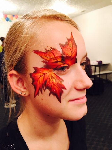 Autumn Body Painting, Fall Themed Face Paint, Autumn Face Painting, Tree Face Paint, Fall Leaves Face Paint, Fall Leaves Makeup, Leaves Face Paint, Leaf Face Paint, Fall Facepainting