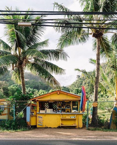 Sunrise Shack Hawaii, Sunrise Shack Oahu, The Sunrise Shack, Sunrise Shack, Hawaii Magazine, Luxury Travel Destinations, Beach Bungalow, Visit Hawaii, Studio Photos