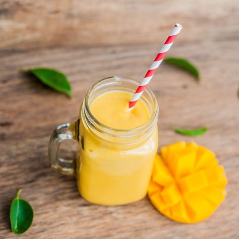 Mango Milkshake, Citrus Smoothie, Dairy Free Smoothies, Smoothie Fruit, Turmeric Smoothie, Summer Smoothies, Mango Flavor, Stuffed Avocado Healthy, Mango Smoothie