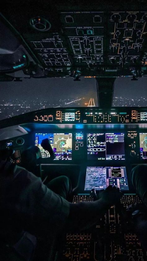 Airplane At Night, Pilots Quotes Aviation, Airplane Cockpit, Cockpit View, View At Night, Pilot Career, Pilot Quotes, Aviation Education, Jet Fighter Pilot