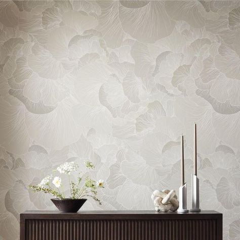 Powder Room Wallpaper Elegant Modern, Geometric Floral Wallpaper, Green Floral Wallpaper, Powder Room Wallpaper, Aqua Wallpaper, Dining Room Wallpaper, Palm Wallpaper, Wallpaper Ceiling, Neutral Wallpaper