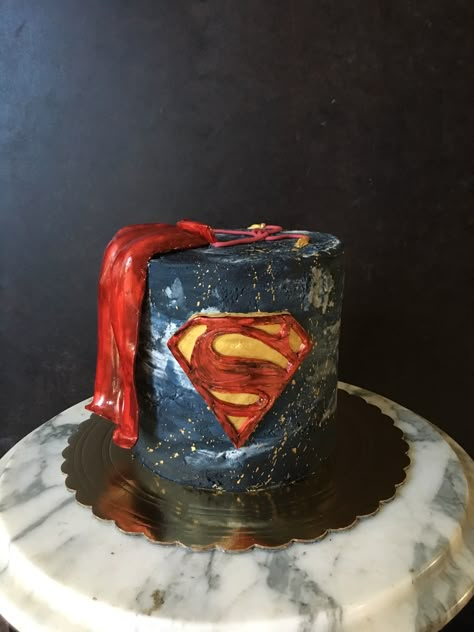 Superman 40th Birthday Cake, Superman Birthday Cake For Men, Superman Cake For Men, Superman Cake Design, Superman Theme Cake, Superman Cupcakes, Superman Cake, Steel Superman, Superman Cakes