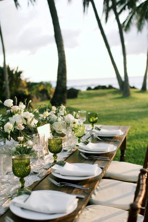 Stylish-Hawaiian-Wedding-White-Orchid-Beach-House-16 White Orchids Wedding, Weddings Beach, Wedding Reception Dinner, Anna Kim, Beach Wedding Reception, Reception Tablescapes, Unique Wedding Photography, Green Glassware, Reception Dinner