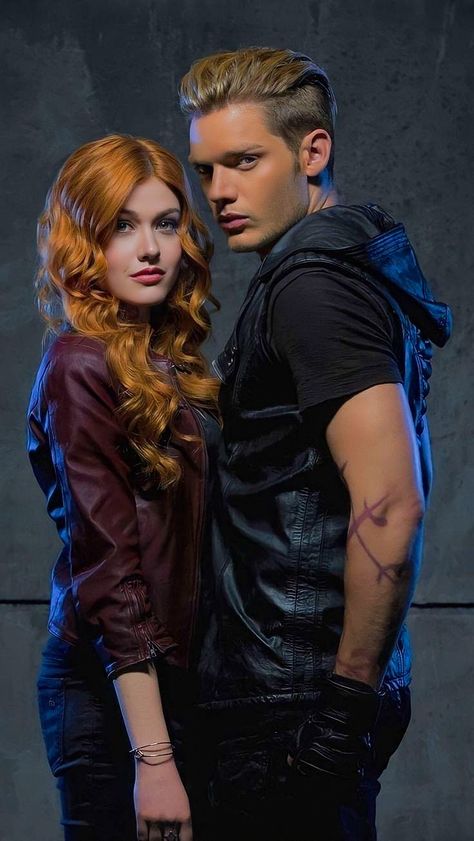 Shadowhunters Tv Series, Clary Y Jace, Hunter Movie, Shadowhunters Series, Clary And Jace, Shadowhunters Tv Show, Dominic Sherwood, Jace Wayland, Clary Fray