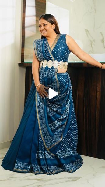 Latest Saree Pattern, Chaniya Choli Style Saree Draping, Gujrati Saree Hairstyle, Diwali Look In Saree, Latest Saree Wearing Styles, Latest Indian Dresses 2024, Saree Indo Western Style, Indian Wedding Pool Party Outfits, Latest Sarees 2024