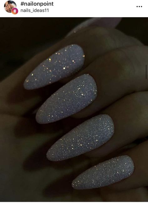 Tapered Square Nails, White Glitter Nails, Matte Nails Design, Shiny Nails, Sparkle Nails, Nail Designs Glitter, Sparkly Nails, Glitter Nail Art, Classy Nails