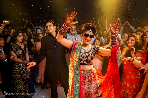 Sangeet dance off Witty VOWs - Witty Vows Ceremony Vows, Bridal Dance, Sangeet Night, Ladies Sangeet, Hollywood Party Theme, Sangeet Dance, Dance Themes, Dance Songs, Bride Photography Poses