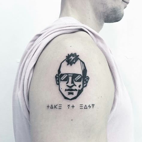 Taxi Driver tattoo by Greem (@ greemtattoo) Taxi Driver Tattoo, Driver Tattoo Ideas, Driver Tattoo, Trucker Tattoo, Mama Tattoos, Truck Tattoo, Name Tattoos For Moms, Tattoo Colour