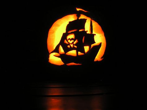 Pirate ship Jack O Lantern Two by tomhauburn, via Flickr Pirate Ship Pumpkin, Pirate Pumpkin Carving, Turkey Halloween Costume, Pirate Pumpkin, Pumpkin Carving Contest, Pumpkin Decorating Contest, Halloween Stencils, Pumpkin Carving Patterns, Pirate Halloween