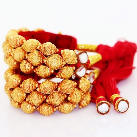 Pauchi made by 24kt gold Kumaoni Culture, Kumaoni Jewellery, Pahadi Jewellery, Nath Designs, Gold Jwellary, Methi Recipes, Indian Gold Jewellery Design, Nepali Jewelry, Small Earrings Gold