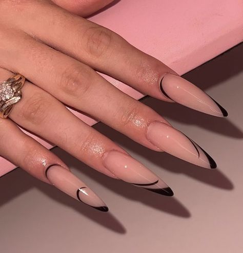 Sharp Almond Acrylic Nails, Long Almond Acrylic Nails Designs, Long Almond Nails Designs Classy, Burgundy French Tip Nails, Gel Nails Stiletto, Almond Nail Inspiration, Nail Art Designs Almond, Green Nails Inspiration, Long Almond Acrylic Nails