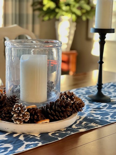 Simple Winter Centerpiece Breakfast Area Decor, Winter Decorating After Christmas, Decorating With Blue And White, Blue And White Color Scheme, Decorating With Blue, Simple Winter Decor, Christmas Color Schemes, Christmas Tree Colour Scheme, Chinoiserie Ornaments