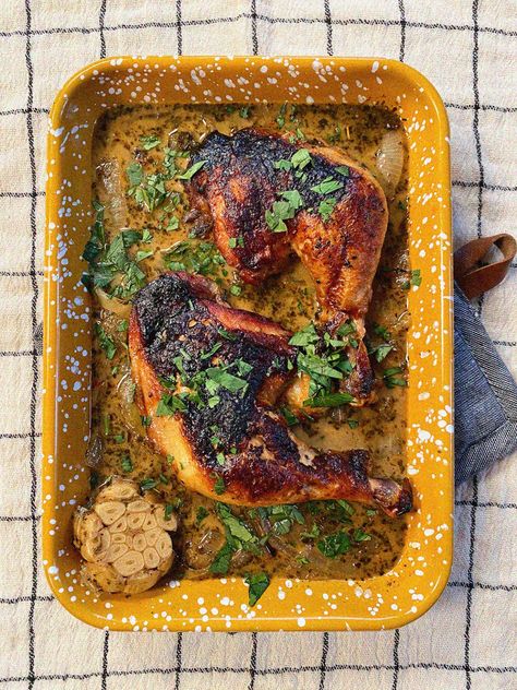 Vinegar-Braised Italian Chicken Roasted Garlic Cloves, Chicken Leg Recipes, Spiced Chicken, Italian Spices, Braised Chicken, Italian Chicken, Stuffed Whole Chicken, Chicken Spices, Baked Chicken Breast