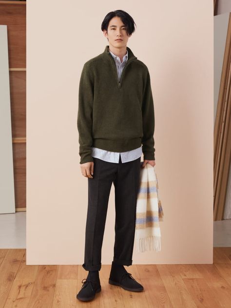 Uniqlo Men Outfit, Uniqlo Lookbook, Uniqlo Outfit, Uniqlo Style, Smart Casual Dress Code, Uniqlo Men, Uniqlo Tops, Autumn Winter Collection, Winter Outfits Men