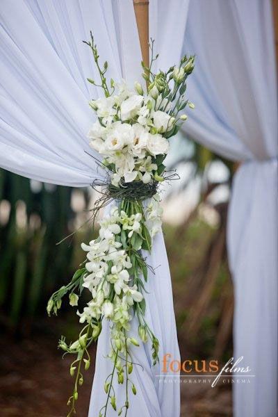 Wedding Arch Tulle, Wedding Arch Greenery, Branch Arch Wedding, Gazebo Wedding, Wedding Arch Flowers, Arch Flowers, Wedding Ceremony Flowers, Wedding Tent, Ceremony Arch