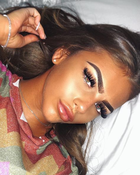 Rendall Coleby Makeup, Rendall Coleby Aesthetic, Rendall Coleby Outfits, Rendall Tyga Coleby, Chav Makeup Look, Chav Makeup, Rendall Coleby, British Makeup, Lashes Ideas