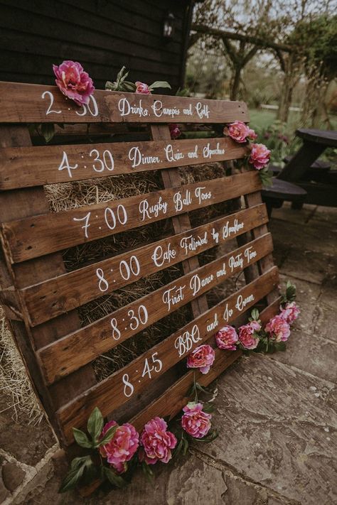 Wedding Pallet Timeline, Pallet Wedding Timeline, Pallet Order Of The Day, Palette Order Of The Day, Order Of The Day Pallet Wedding, Order Of The Day Wedding Pallet, Pallets Wedding Ideas, Order Of The Day Pallet, Wedding Pallet Ideas