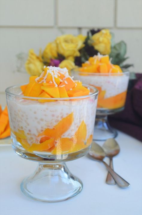 Coconut Mango Rice, Mango Rice Pudding, Coconut Tapioca Pudding, Thai Bbq, Mango Rice, Rice Pudding Recipes, Pudding Parfait, Tapioca Pudding, Mango Sticky Rice