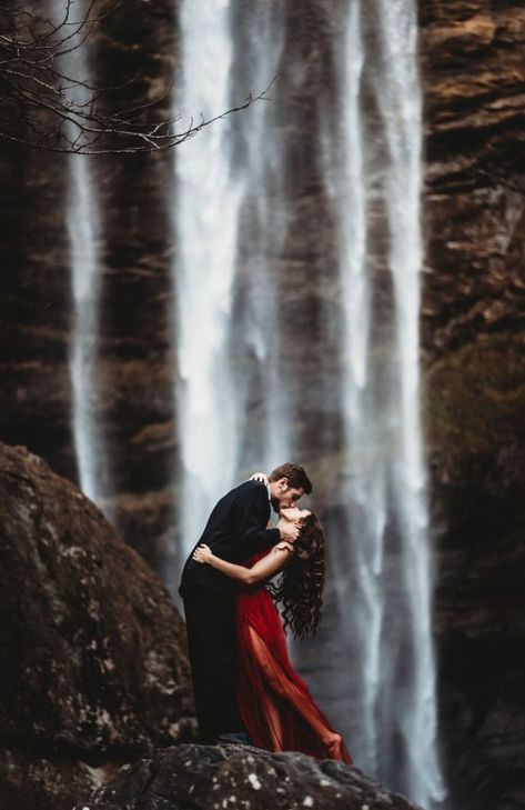 rebekah torres photography toccoa falls georgia waterfall engagement 017 Places For Couples, Toccoa Falls, Waterfall Engagement, Country Engagement Pictures, Wedding Fotos, Waterfall Wedding, Waterfall Pictures, Waterfall Photo, Pre Wedding Photoshoot Outdoor