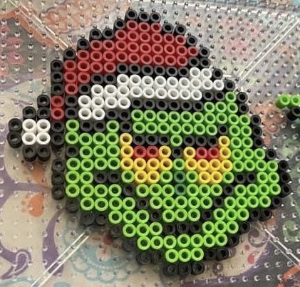 Grinch Pearl Beads, Perler Bead Patterns Grinch, Pearler Beads Christmas Patterns, Grinch Fuse Beads, Xmas Perler Bead Patterns, Roblox Perler Beads, Grinch Perler Beads, Square Perler Bead Patterns, Grinch Perler Bead Patterns