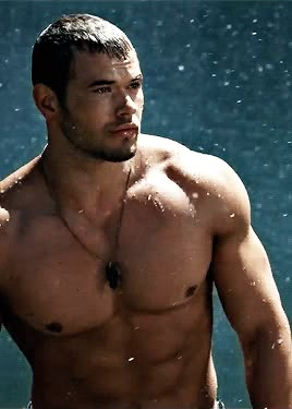 Kellan Lutz Gif, Kellan Lutz Hercules, Emmett Cullen Fanart, Kellan Lutz Twilight, Kellen Lutz, Emmet Cullen, Expendables Tattoo, Twilight Icons, Muscled Men