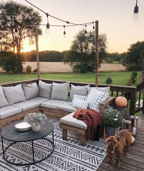 Upper Deck Ideas, Patio Furniture Placement, Deck Seating, House Flippers, Cozy Patio, Deck Designs Backyard, Furniture Placement, Fall Outdoor Decor, Decks Backyard