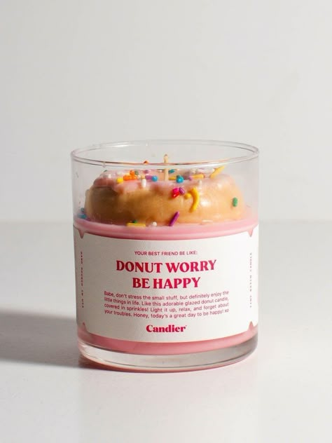 Candier Candles, Desert Candles, Donut Candle, Smelling Candles, Donut Worry Be Happy, Candy Candle, Diy Candles Homemade, Candle Obsession, Homemade Scented Candles